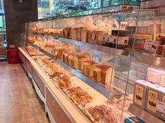 -巴黎贝甜(大宁国际商业广场店)