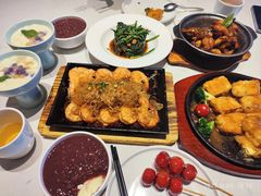 -峨嵋小镇·川菜(勒泰中心店)