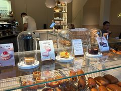 -VERIE BAKEHOUSE