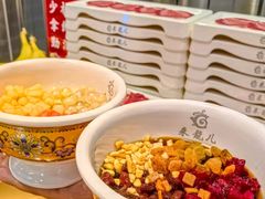 -来龍儿鲜切牛肉自助老火锅