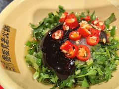 -宽板凳老灶火锅(台湾街店)