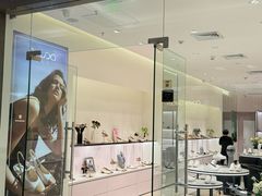 -metersbonwe(中华城店)