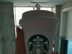 榛子味拿铁-星巴克(珠海仁恒滨海中心店)
