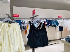 -URBAN REVIVO(西安Momopark店)