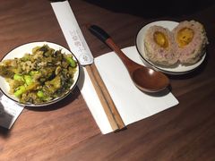 咸蛋黄狮子头-十面春风·江南面馆(崇宁路店)