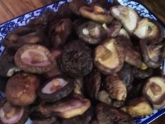 -霞姐屯昌枫木香草鸭店(海螺店)