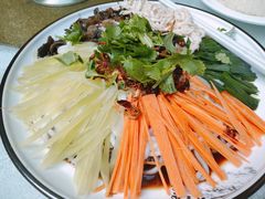油鸡枞凉米线-蔼若春.传承三十年云南菜(金碧公园店)
