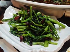 -泡桐树孙二娘私房菜