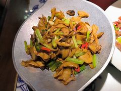 -卢大鲜鱼头捞饭(美利广场店)