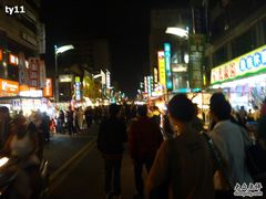 -六合夜市