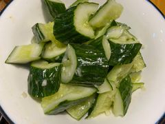 -虾弄弄海派小龙虾·牛羊蝎子火锅