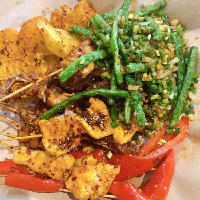 大钧哥排骨侠-"[薄荷]环境:环境是一家路边的苍蝇小店.