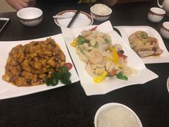 -金牌餐厅·天津菜·八珍豆腐·老爆三(瓷房子店)