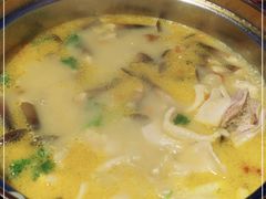 -千岛蚝高压锅生蚝·人参火锅(白云万达店)