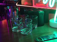 -UP嘻哈酒吧(粉巢店)