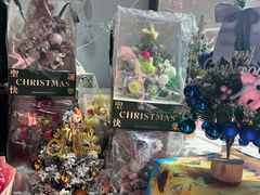 -何兮花店·气球派对鲜花店(马桥银春路万科城店)