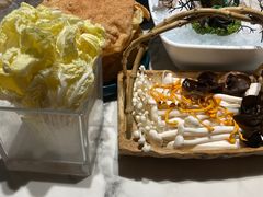 -无界釜·河豚鱼汤锅(红山动物园店)