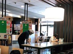 大堂-麦当劳(凯德MALL太阳宫店)