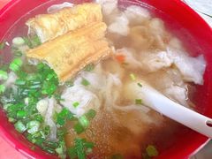 -张阿三馄饨店