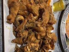 -八次方巴乡石锅鱼·金海湖水库活鱼(谷丰东路店)