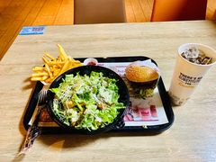 -The Habit Burger Grill 哈比特汉堡(复兴soho店)