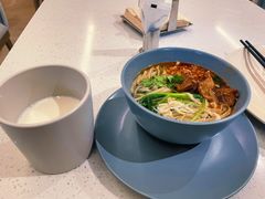 -上海虹桥中心爱琴海亚朵S酒店
