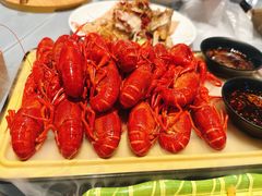 -肥肥虾庄·金牌油焖大虾(杨园滨江时代walk店)
