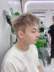 -尤司男士国潮理发馆