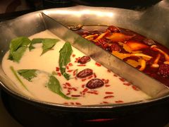 -湊湊火锅·茶憩(打浦桥日月光店)