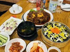 -喇喇排骨火锅·传统韩式脊骨汤(望京西园总店)