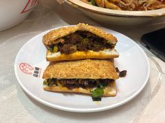 牛肉烧饼-嘉陵楼馋嘴城(簋街总店)