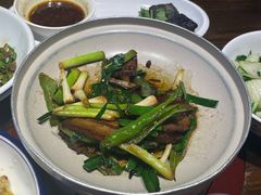 -廖师傅大蒜炒腊肉(袁家岭店)