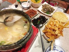 -墨脱石锅椰子鸡•香草鸭•东山羊(大东海店)