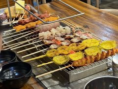 -哈尔滨小酒馆·鲜肉现穿自助烧烤(康新花园店)