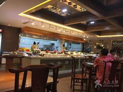 -盛彼得温泉度假酒店