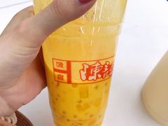 杨枝金捞-陈记甜品窝(中山北路店)