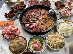 -四小区火锅·巷子里的重庆火锅(花照壁店)
