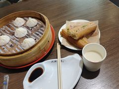 -玖鲜小笼(中山广场店)