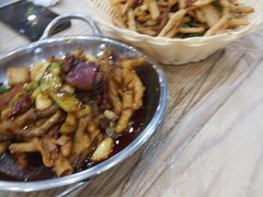 -江城燕子大排档(江汉路步行街店)