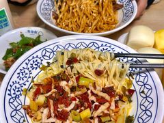 -李与白包子铺(桐梓林店)