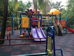 -三亚湾海居铂尔曼度假酒店