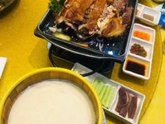 蒙古烤羊背-德乐海蒙餐