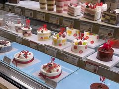 -巴黎贝甜(华堂新辰汇店)
