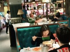 -领鲜活海鲜榴莲自助火锅(东门店)