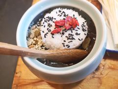 糕粑稀饭-野山舂·贵州现舂酸汤火锅(鸿通城店)