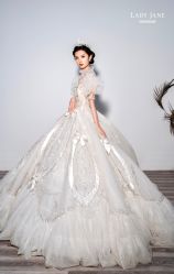 -Lady  Jane高端婚纱礼服馆