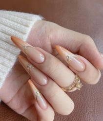 -桃色美甲沙龙