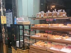 面包甜点陈列柜-新侨三宝乐面包店(崇文门店)