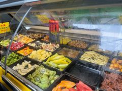 自助取餐区-老炳·七丛松甘草水果