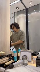 -HAIR CORNER